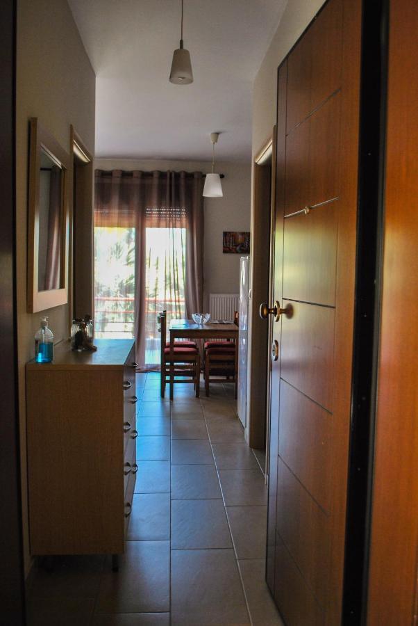 Canal Luxury Apartments Nea Poteidaia Exteriér fotografie